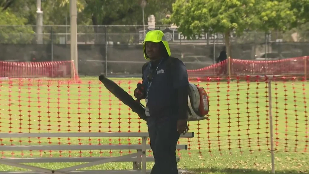 Outdoor workers in South Florida are struggling to beat the heat