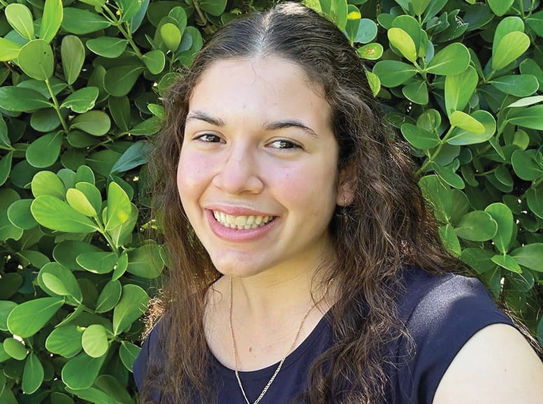 Positive people in Pinecrest : Savannah Sanin