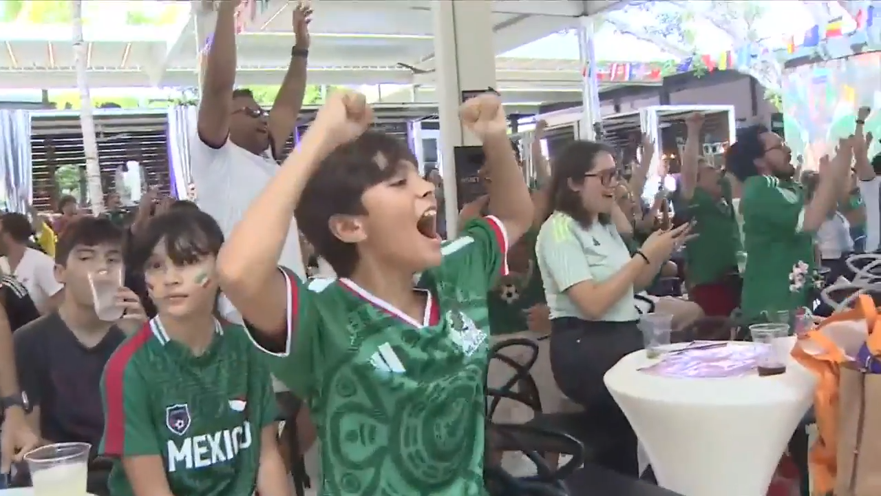 ‘Viva México!’: Fans show Mexican pride at Wynwood watch party for World Cup opener