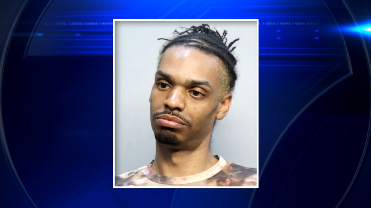 Man arrested for refusing to leave hotel, getting into dispute with staff in Miami Beach