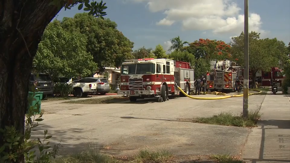 Family of 4 displaced from their Miami home after flames erupt inside