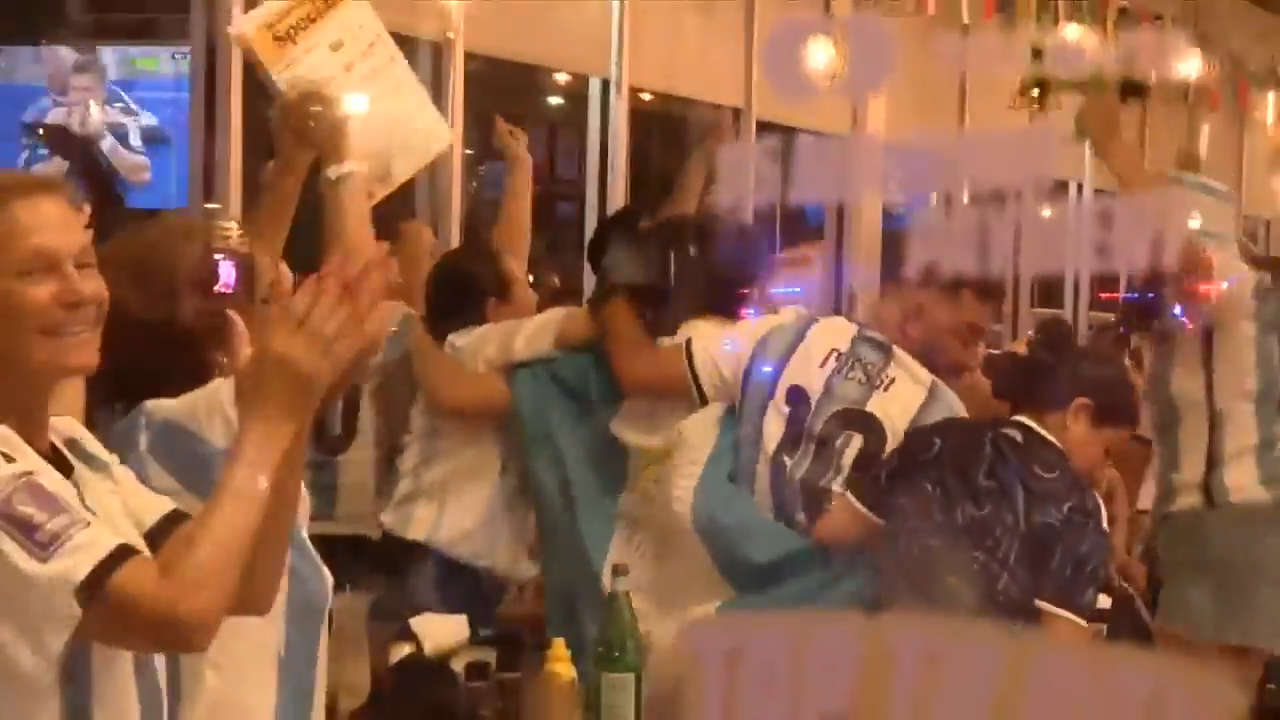 Argentina fans at Manolo watch party celebrate Messi scoring sixth goal in 3-1 Argentina vs. Jordan World Cup game