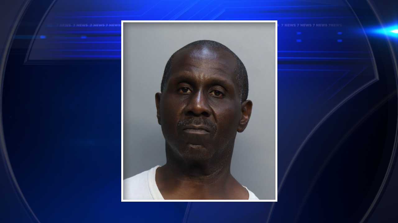 UPS driver accused of stealing packages during deliveries, deputies say