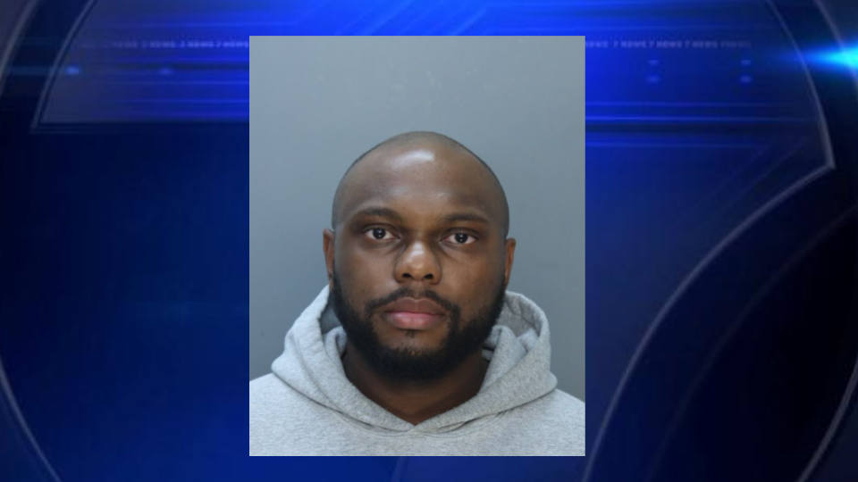 Miramar Police sergeant accused of punching girlfriend in face during domestic dispute