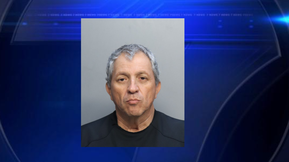 Man arrested after allegedly impersonating security worker at Bayfront Park FIFA event