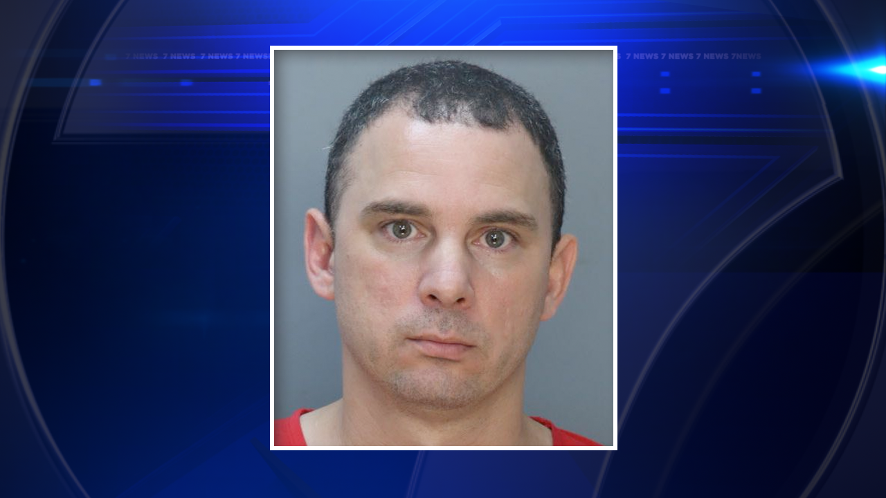 Hillsborough corrections deputy arrested on child molestation charges in Hialeah