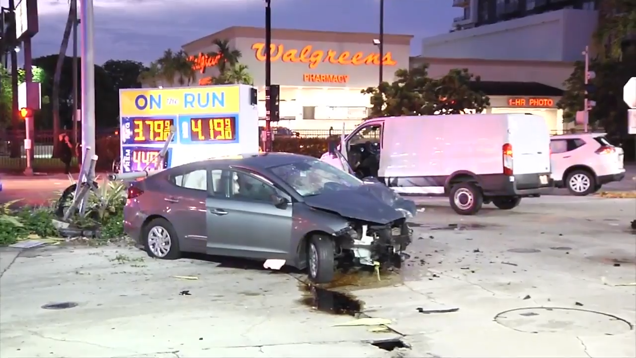 3 hospitalized, 1 with serious injuries, after multi-vehicle collision in downtown Miami; cause under investigation