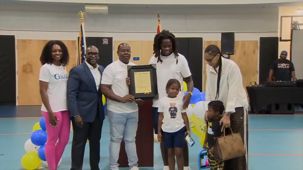 Former NFL quarterback, state senator attend ceremonial signing of ‘Teddy Bridgewater Act’ in Miami Gardens