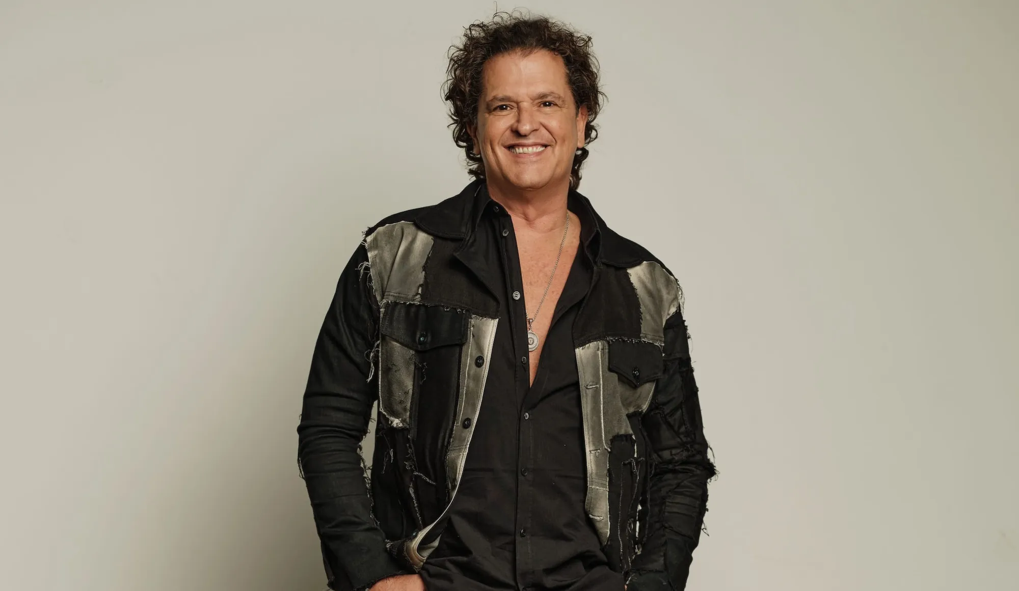 Exclusive: Carlos Vives will headline an intimate show for SiriusXM and Pandora in Miami